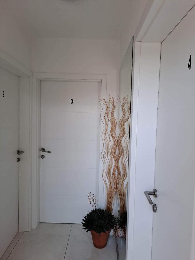 Apartments Ostojic 크르크 외부 사진