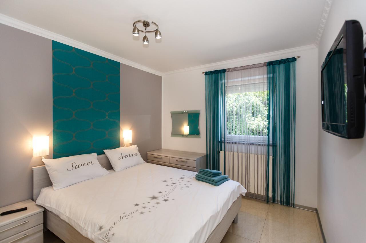 Apartments Ostojic 크르크 외부 사진