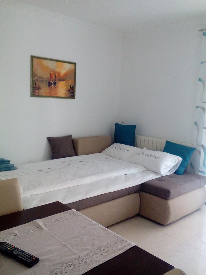 Apartments Ostojic 크르크 외부 사진